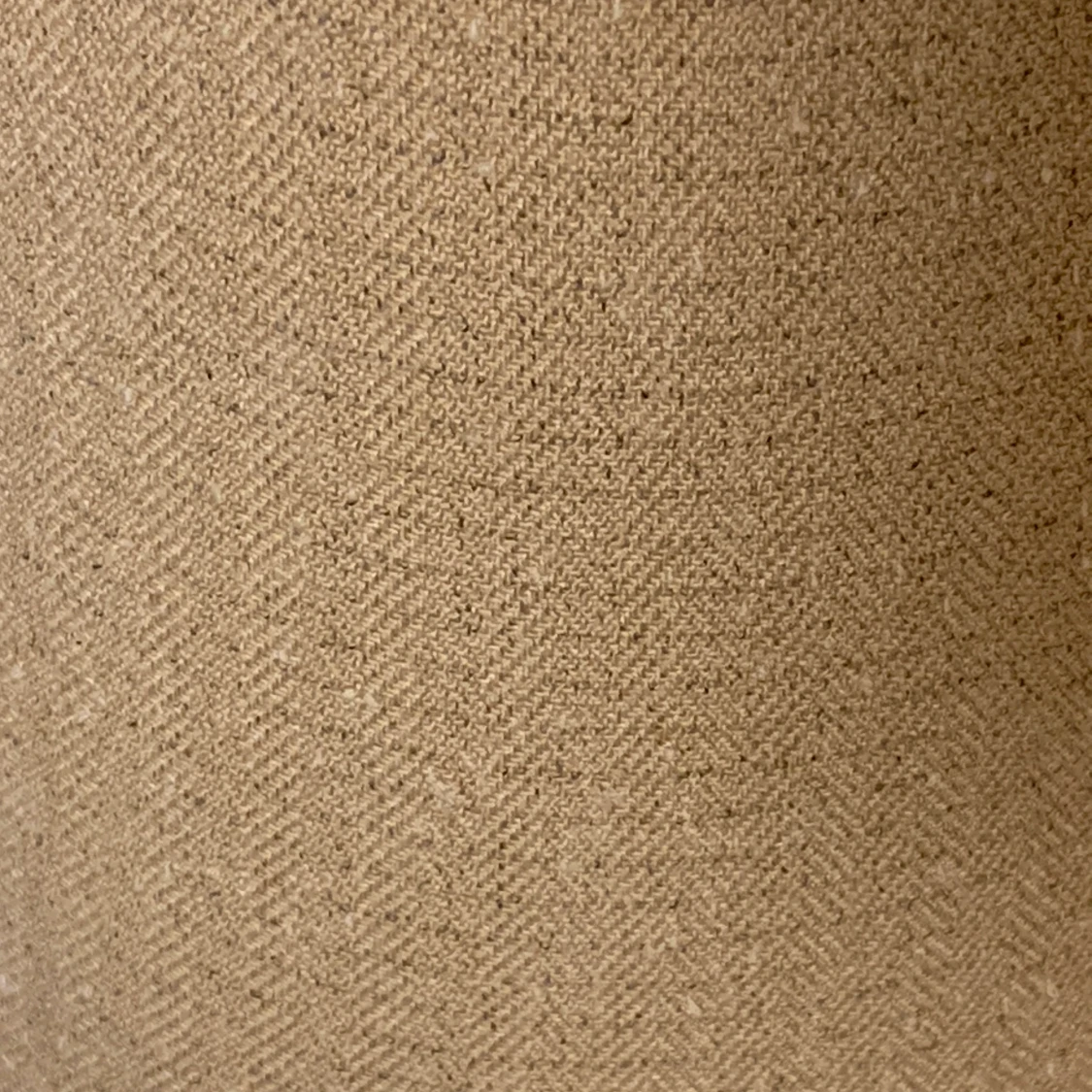 beiga byxor från monki - 91