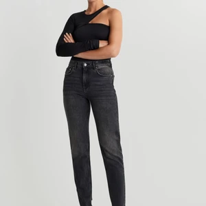 Topp Nicki studios x Gina tricot - Top från Gina tricots kollektion med nicki studios. Aldrig använd, alla prislappar kvar! 