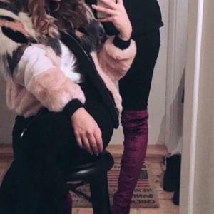 fake fur jacket - super skön och fin jacka från bershka 