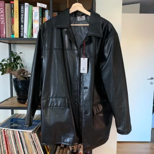 Jacka  - Köpt vintage men helt ny