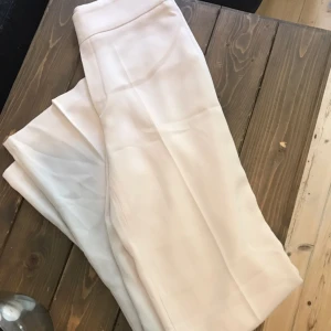  - Snygga byxor från mango. Tyvärr lite för stora för mig