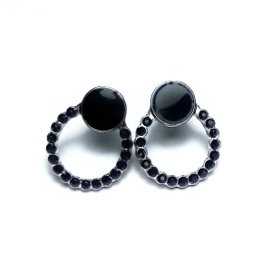  - örhängen  frakt 10 kr 