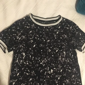  - Klänning från zoul! Underbart material i viskos! Passar även 36 & 38