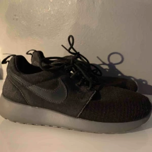  - Svarta Roche run, nyskick  