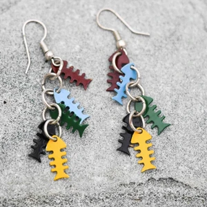  - fiskar till örhängen, hmm.. fin till vit oversized skjorta och jeans 👖 🎣 🐠 🐟   11kr frakt tillkommer 📦  Tar emot bud 🧡🧡🧡