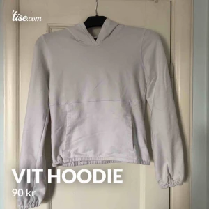  - Vit hoodie