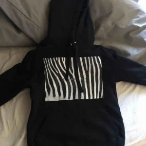  - Säljer denna pågrund av ingen användning, den är använd Max 5 ggr 💕💕 Frakten är 63kr!!