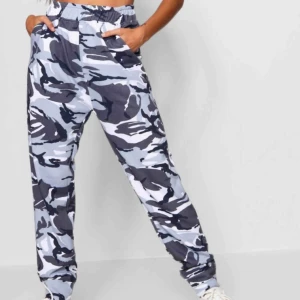  - 🌊 Skitsnygga mjukis från boohoo, har köpt dem av nån här på plick men var försmå så säljer nu vidare dem (frakt tillkommer) 🌊