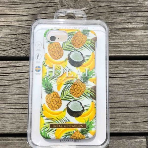  - Ideal of sweden skal till iPhone 6,7 & 8. Aldrig använt bara provat. Köpt för 300kr säljer för 100kr. Köparen står för frakt.