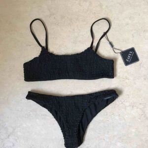  - Svart bikiniset från zaful. Helt nytt, alla lappar och ”trosskydd” finns kvar. 
