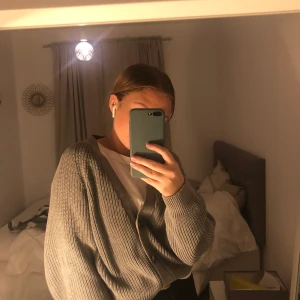 Kofta från monki - I fint skick