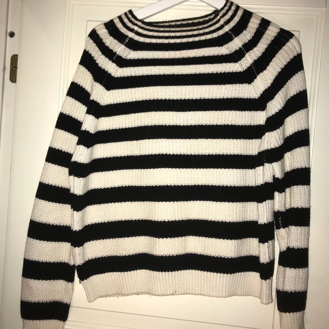 Stickad randig tröja, S