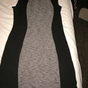 Klänning  - Klänning i storlek s-m