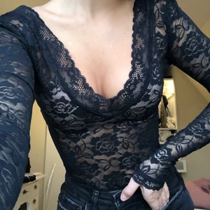 Spets body - Spetsbody i bra skick som endast används några enstaka gånger, storlek xs, 60kr + frakt 💖