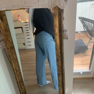 Jeans från Carlings  - Super fina jeans från carlings i storlek M. Använda 3 ggr, köpta för 700 kr säljer för 200 inklusive frakt 
