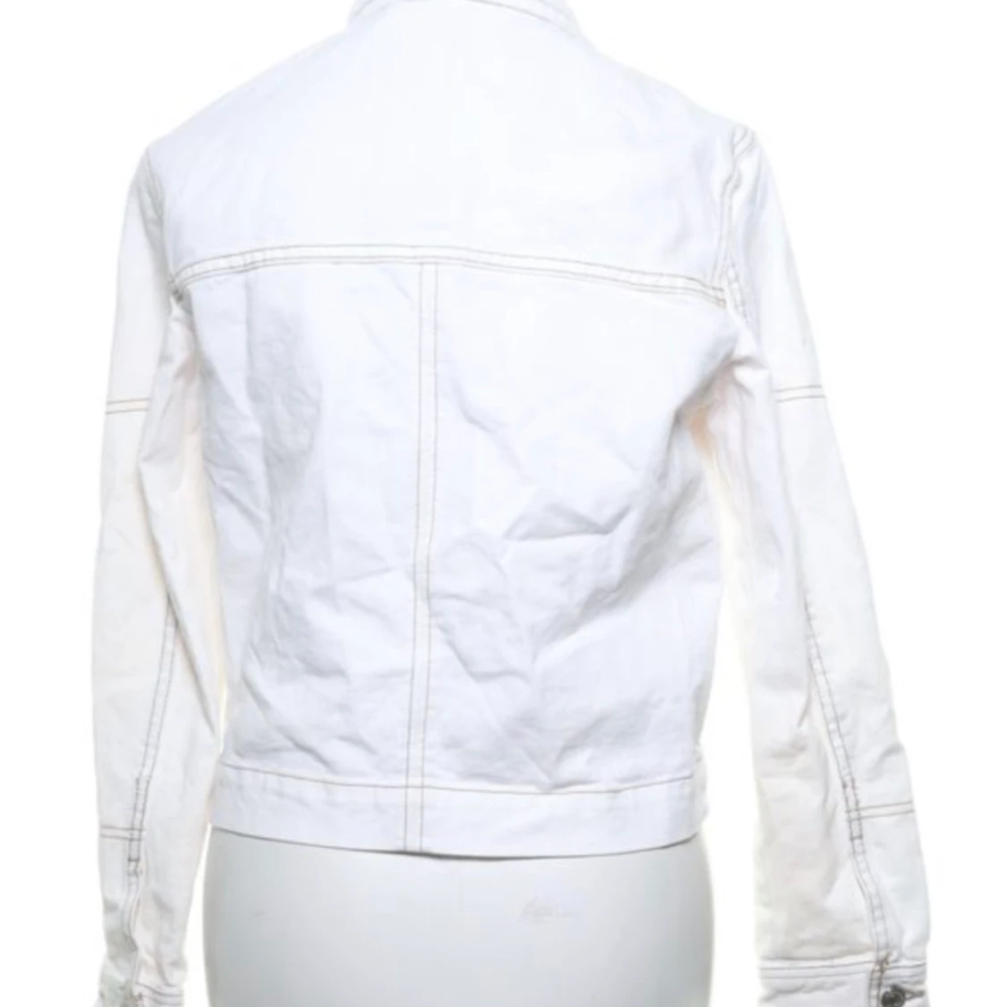 Fin vit oversized jeansjacka! - 90