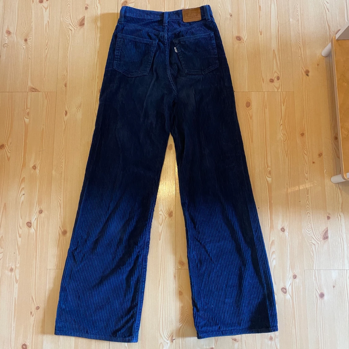 Mörkblåa Levis jeans Manchester 