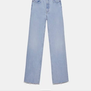 Vida jeans - Säljer dessa populära och slutsålda jeans från zara, stl 38 och passar mig i längden som är 165, använt Max 3 gånger (fint skick) buda!!
