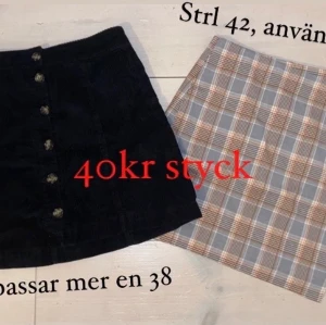 🤎kjolar  - En rutig och en svart kjol! Den svarta kjolen är av manchester tyg. Storlek är med på bilden:) 40kr styck + frakt💕🌟