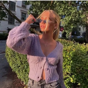 Lindex kofta - Som ny. Budgivning från 100kr om flera är intresserade💜