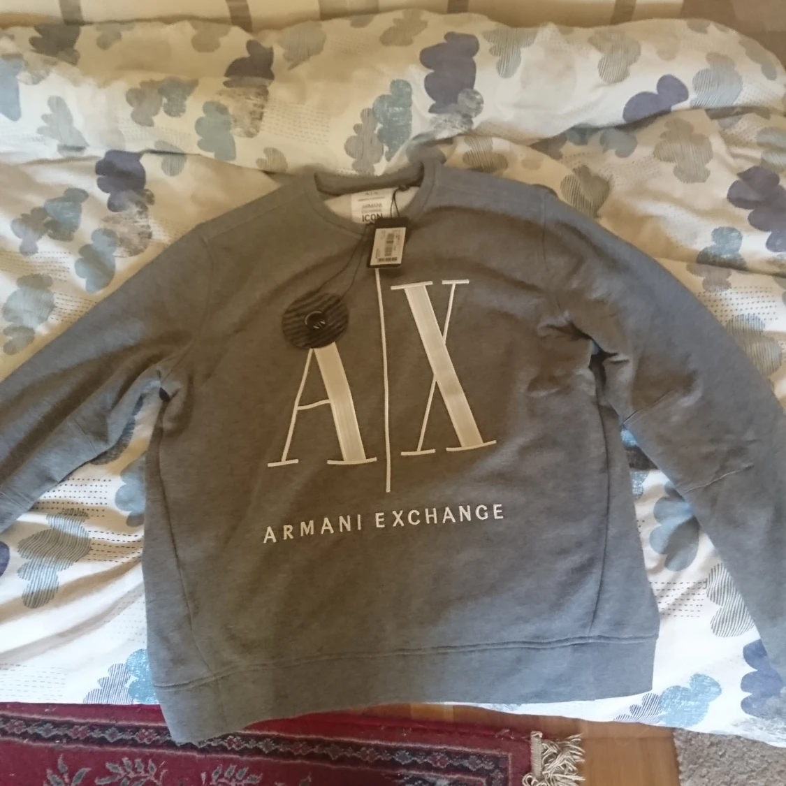 Armani tröja strl M 