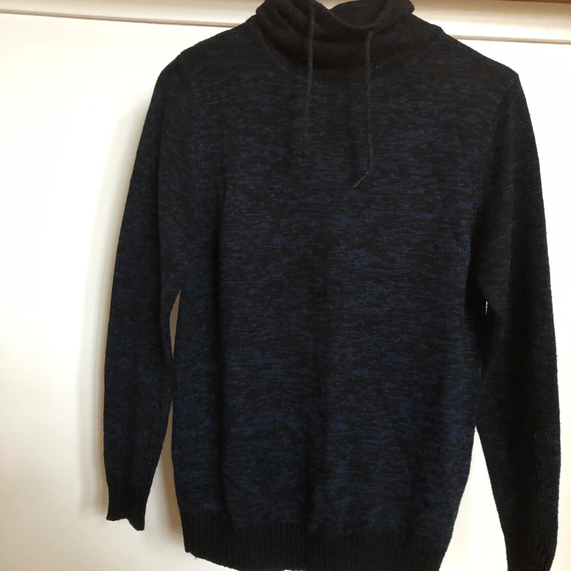 Polotröja med snören - 90