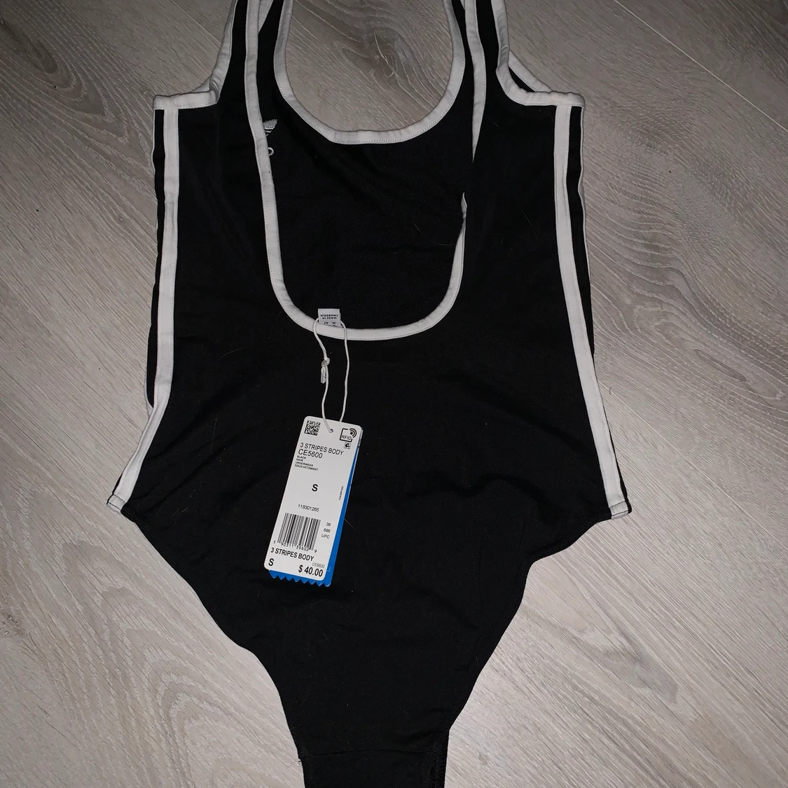 Adidas baddräkt  - 90