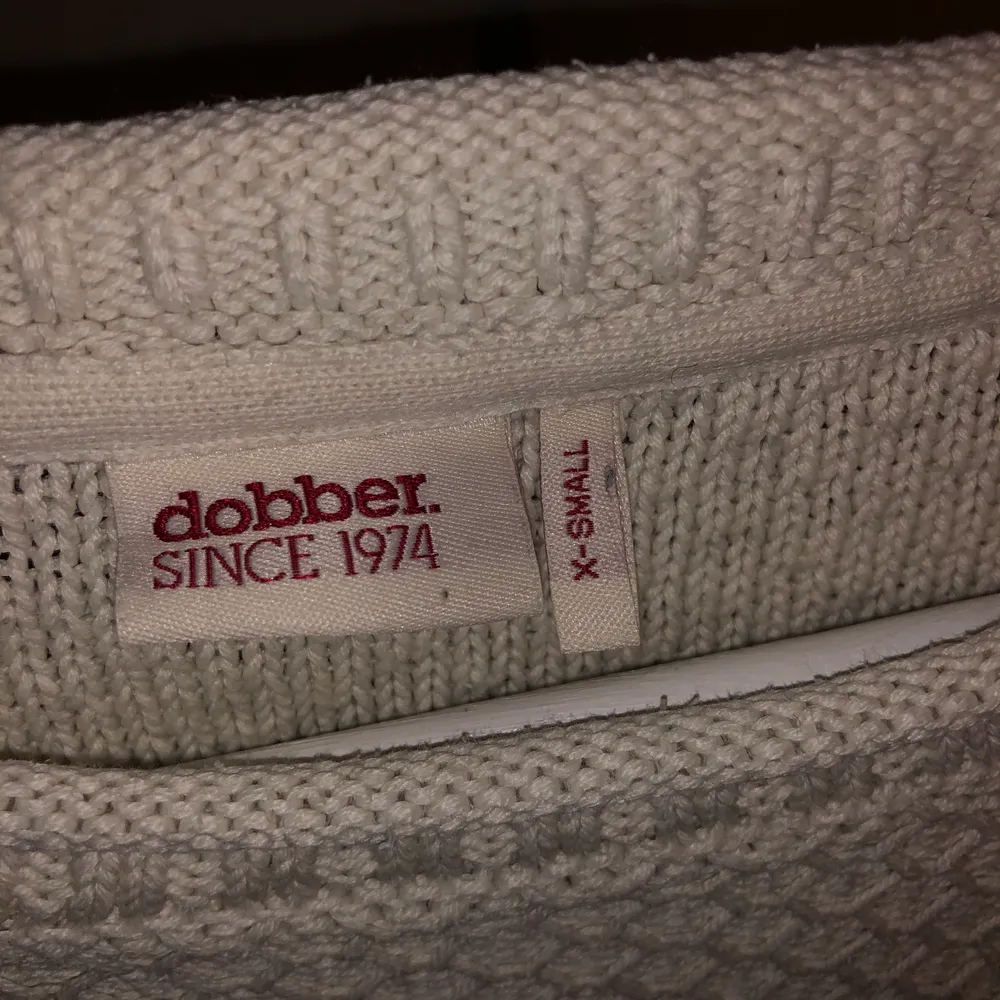 Jättefin tröja från märket Dobber. Använd ett fåtal gånger, köpt får några år sedan. Frakt 66kr. Tröjor & Koftor.