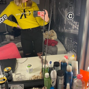 Gina tricot  - En tröja som jag använde i början när jag köpte den men som inte kommit till användning nu. Den är i mycket bra skick och passar till allt. 5/5 skick