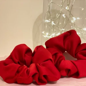 Scrunchie - Röd scrunchies 