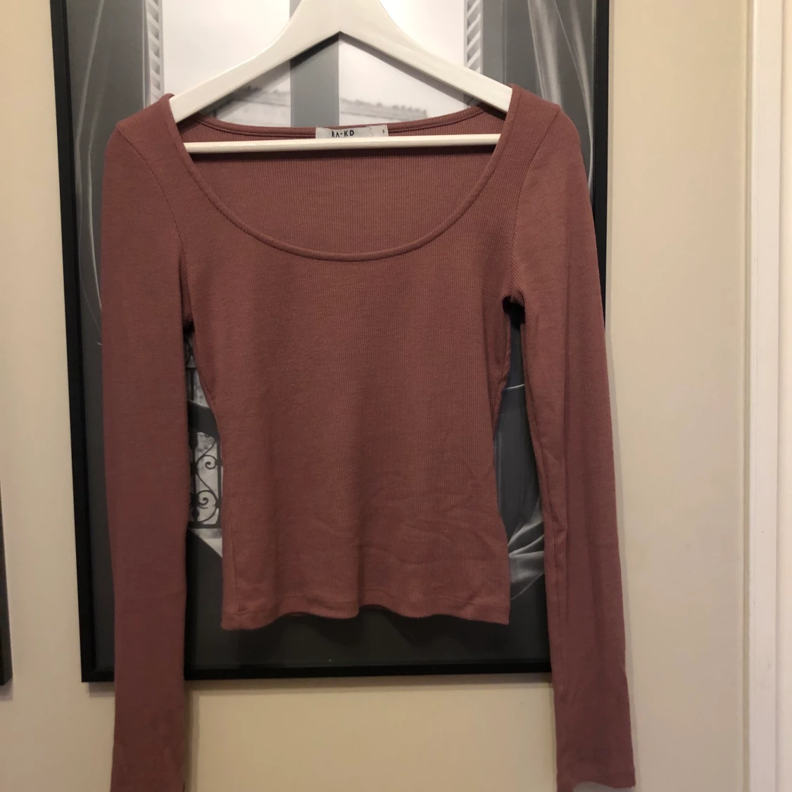 Mörkrosa långarmad 