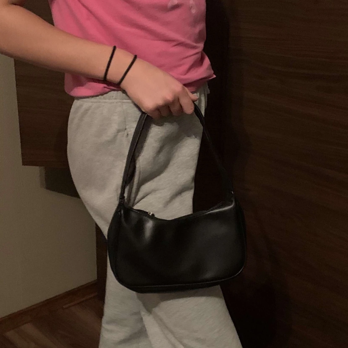 Svart väska - 90