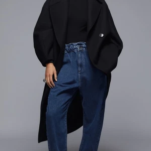 Zara jeans storlek 42 hög midja lös passform  - Som nya märke zara .storlek 42 passar medium/large 