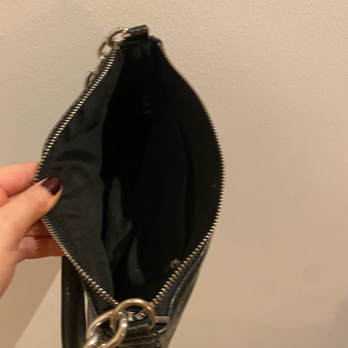 Väska med ormprint - 91