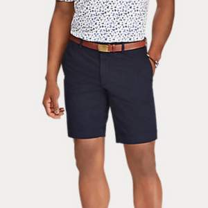 Helt nya och oanvända shorts i Navy från Ralph Lauren i modellen 