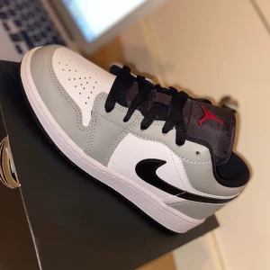 Jordan 1 low (light smoke grey) - Jordan 1 low (light smoke grey)