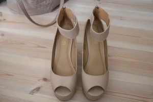  - Skor från Foreign Exchange i USA. 
Knappt använda nytt pris 600kr