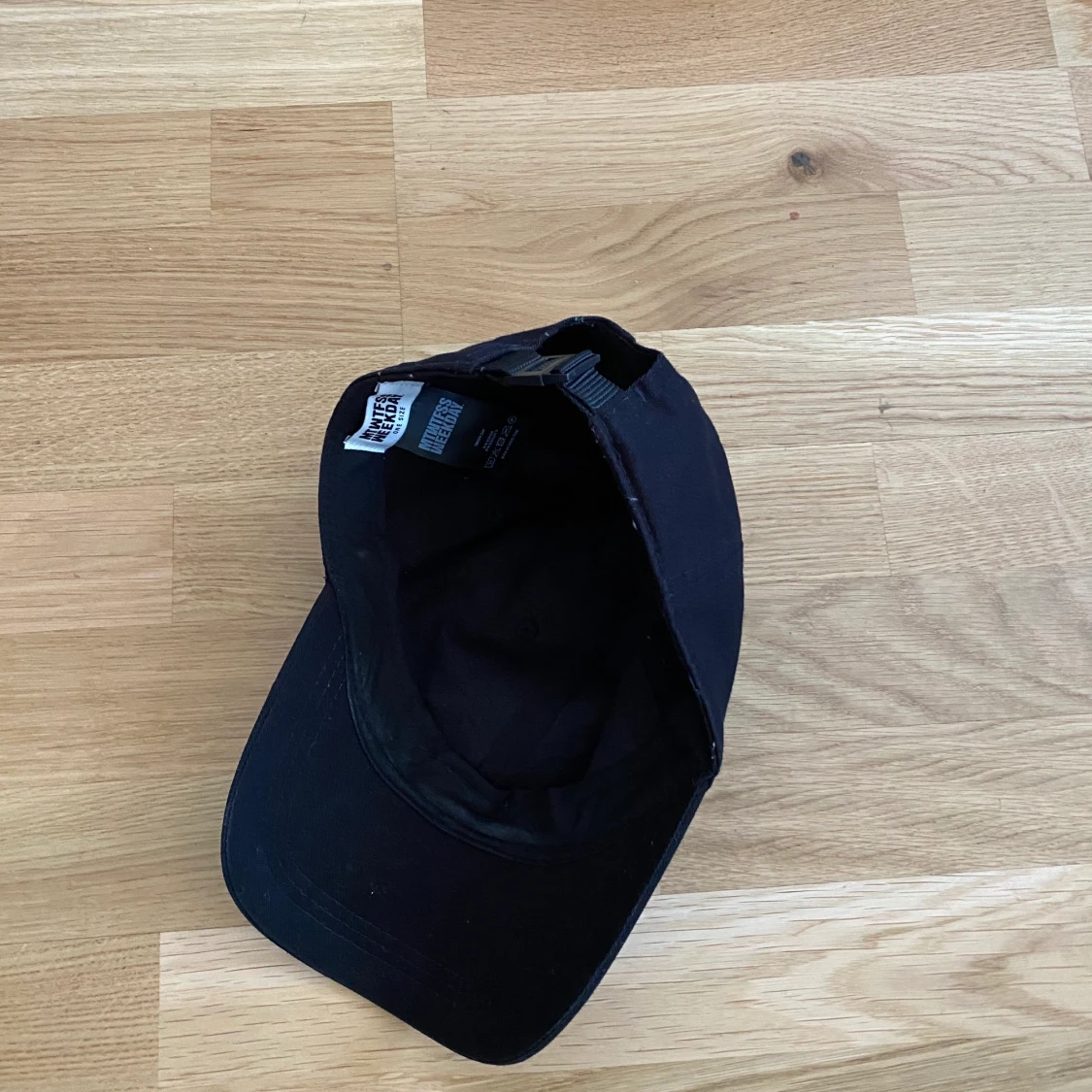 Keps från weekday  - 90