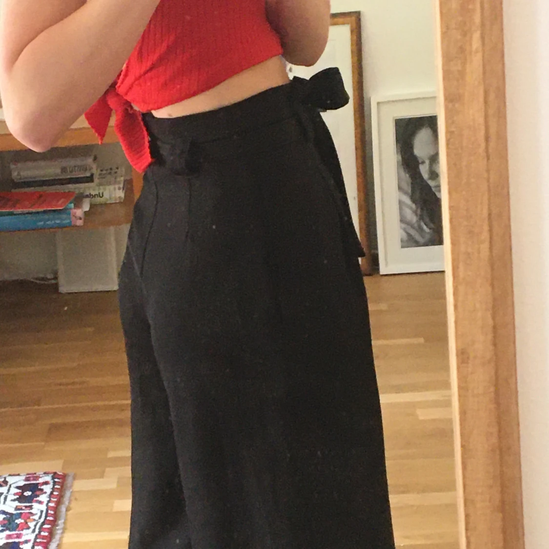 Svara dressade byxor från River Island - 90