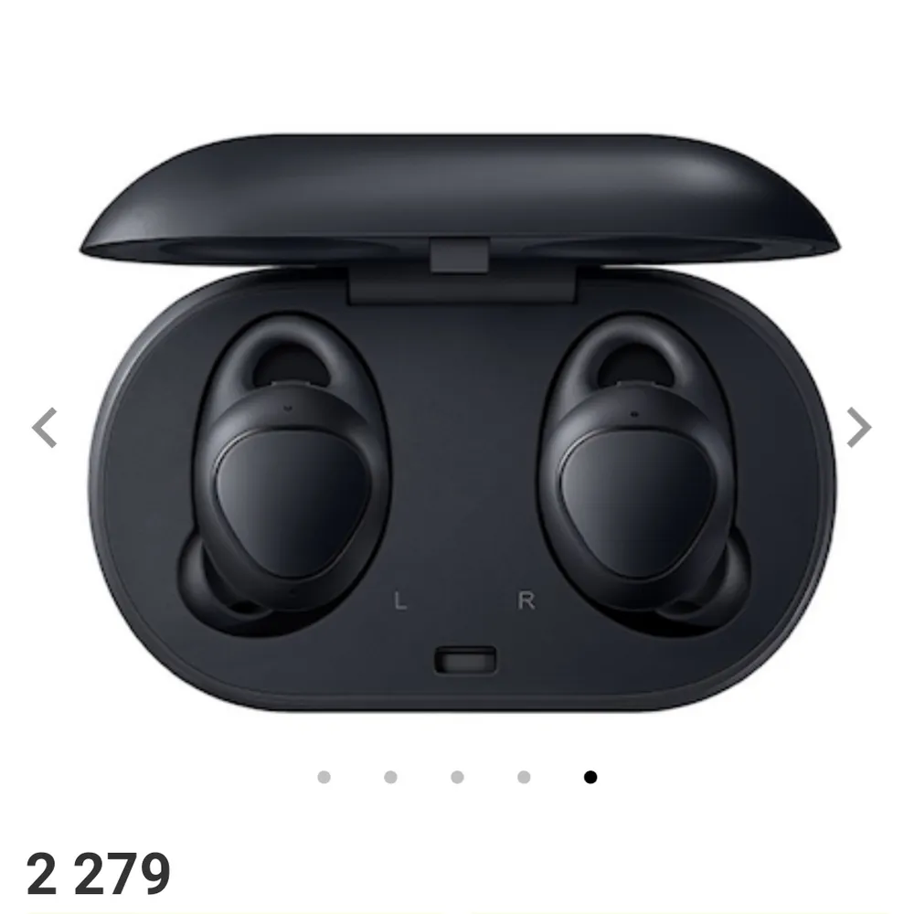  Samsung Gear IconX True trådlösa in-ear-hörlurar är en perfekt kompanjon för ditt träningspass tack vare fitness tracker och perfekt ljudkvalitet.  Ny pris 2279kr helt ny oöppnad. Accessoarer.