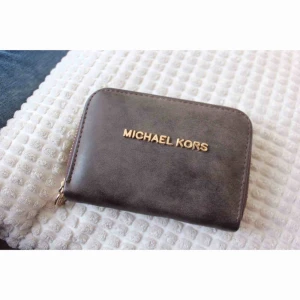  - Frakt 39kr Förhandslingsbart vid snabb affär