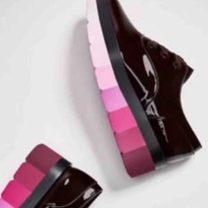  - NYA skor från Zara, lappar finns kvar. Storlek -38. NYPRIS- 550 , MITT PRIS - 299 SEK