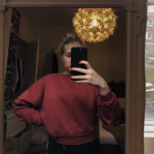 Croopad collegetröja - Mysig vintage collegetröja i fin färg ☺️ Tröjan är nästintill oanvänd. Storleken är S/M 💕