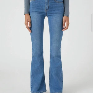 Bootcut byxor  - Helt nya ifrån pull and pear med lappar kvar 