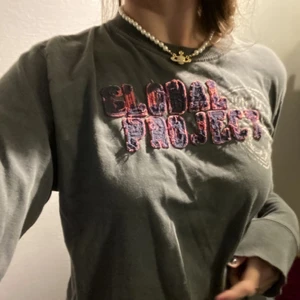 Tröja - Så cool vintage liknande tröja i barnstolek med sitter som en oversize XS! Med diverse tryck! 90kr + frakten <33