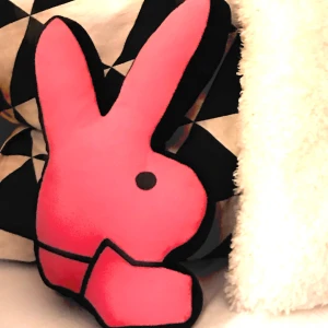 PLAYBOY KUDDE  - As fin Play Boy kudde köpt på Depop. 