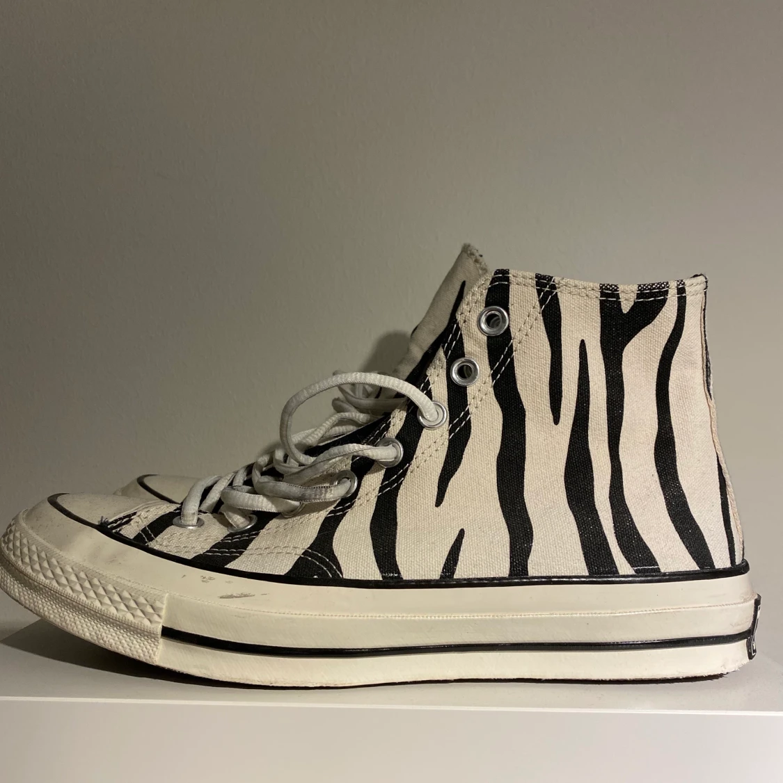 Converse Zebra