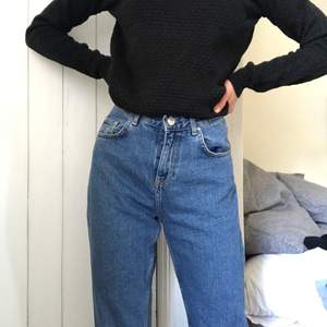 Ett par jeans från Never Denim i storlek S! Nästan aldrig använda, säljes då de är för stora i midjan på mig. 