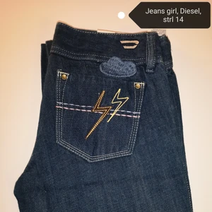 Nya Diesel Jeans, strl 14 - Helt nya Diesel Jeans, strl 14. 