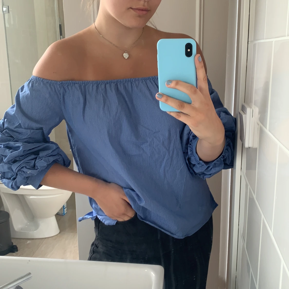 Of shoulder blus från Zara